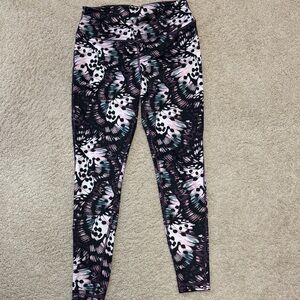 Stylish Women’s Patterned Leggings